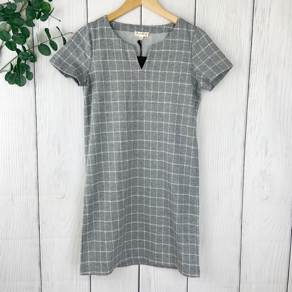 Jane and Delancey Dresses & Skirts - NWT! J&D Square Checked Gray Shift Dress